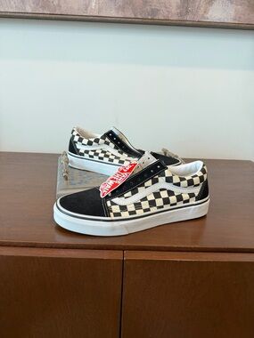 Old Skool Checkered Vans